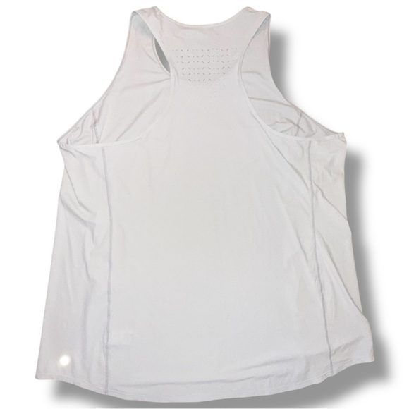 ZELLA Nova Perforated Racerback Tank - Grey Glacier Plus 2X - Picture 14 of 14